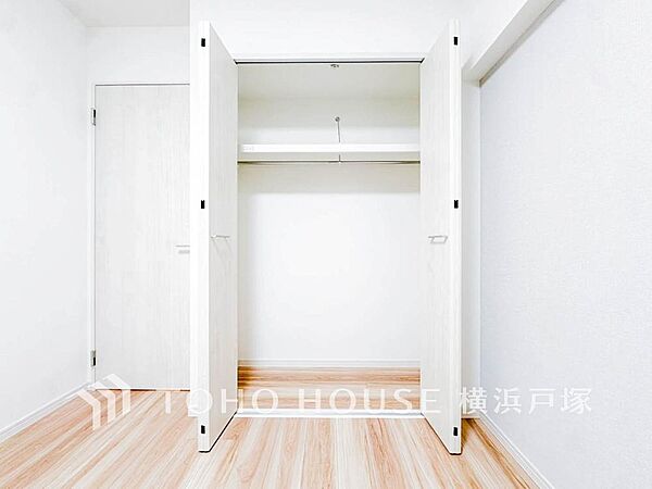 【Storage】暮らし心地を大きく左右する収納を、適材適所に配置し使い勝手を考慮しました。空間を余すところなく有効利用した収納は生活空間をより上質なものにしてくれるでしょう。