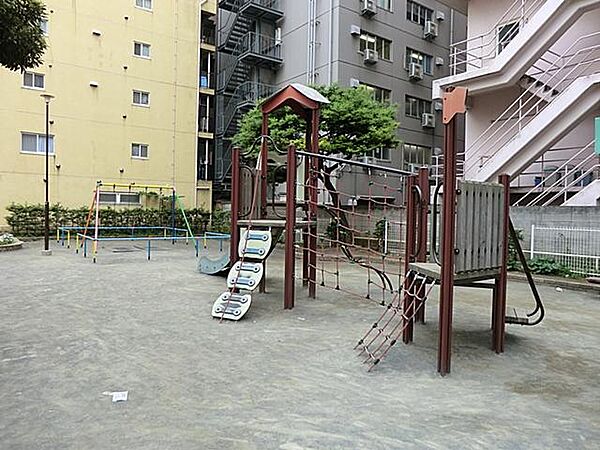 小さいながらも充実した公園です。