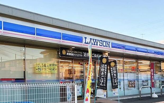 都会的なセンスが光るマチのオアシス。こだわりのカフェやスイーツが、日常の隙間に心地よい句読点を打ちます。