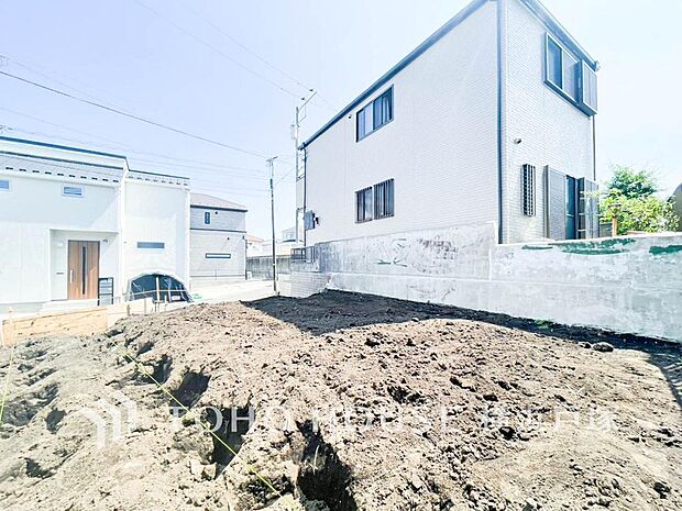 【Appearance】四季の彩りを感じながら、暮らしに豊かな時間を添える理想の住まいの舞台。(2026年5月撮影)