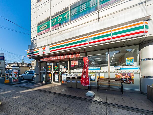 24時間営業 ATM有 酒類販売有。子供からお年寄りまで気軽に立寄れる地元のコンビニです。