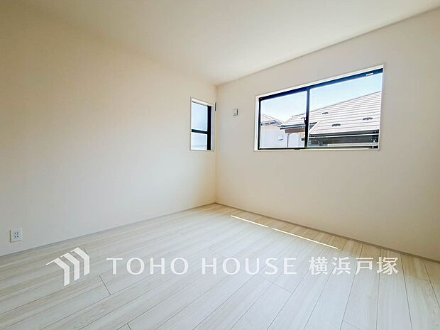 【Room】穏やかな寛ぎを届ける上質仕様のゆとりあるお部屋。自分時間を充実させながら心豊かにできるプライベート空間。