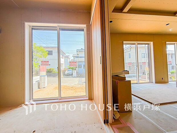 【Japanese-style room】和室があることで落ち着きと癒しの空間が生まれます。来客時の客室としても利用できますし、お子様のプレイルームやお昼寝に最適なお部屋です。(2026年5月撮影)