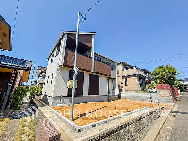 【Garden】自然の美しさを感じるお庭。リラックスできる緑の空間で、四季折々の花や木々が心を癒やします。(2026年5月撮影)