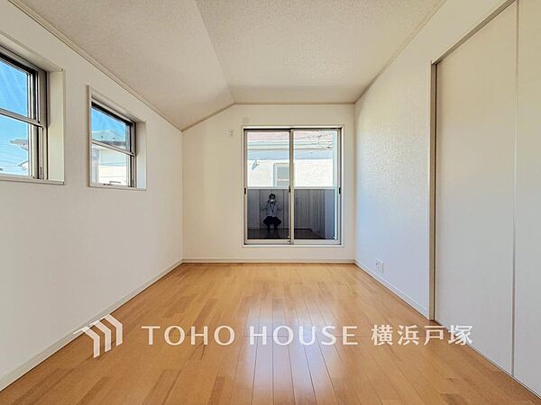 「Room」穏やかな寛ぎを届ける上質仕様のゆとりあるお部屋。自分時間を充実させながら心豊かにできるプライベート空間。