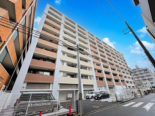 「Appearance」時代の流れに惑わされないシックなカラートーンで街並みに溶け込む外観は、主張し過ぎず、また平凡になり過ぎず絶妙なコントラストで輝きを放ちます。