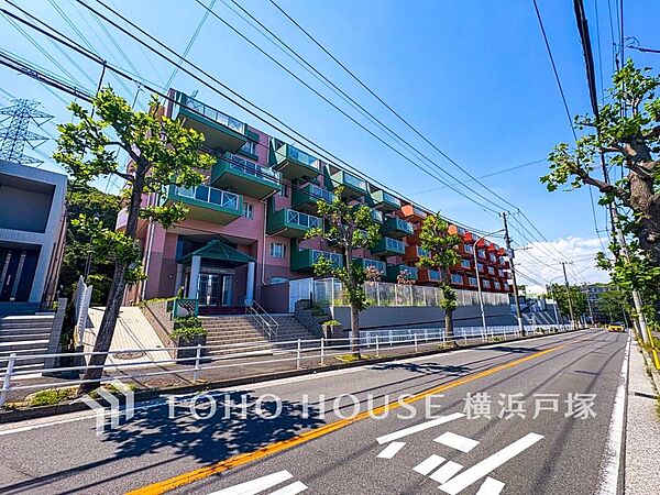 「Appearance」時代の流れに惑わされないシックなカラートーンで街並みに溶け込む外観は、主張し過ぎず、また平凡になり過ぎず絶妙なコントラストで輝きを放ちます。