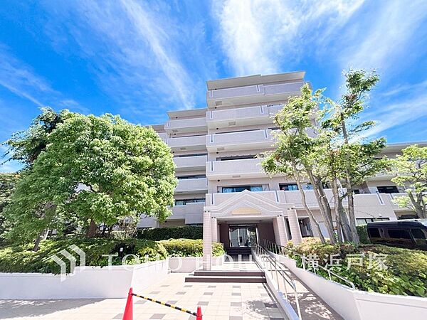 【Appearance】建物の居住性に拘った邸宅は、「落ち着き」と「安らぎ」と「快適」を実現してくれます。