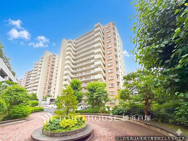【Appearance】爽やかな青空の下に贅沢なほどに降り注ぐ陽光、豊かな居住性と、クオリティが見事に調和した住空間は、住まうことの喜びを感じさせてくれます。