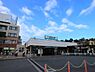 周辺：京急本線「能見台」駅(1600m)横浜駅へ乗り換えなしで約39分。乗車約11分の上大岡駅で特急電車に乗り換えれば横浜駅へ約25分。