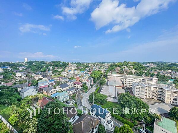 「View」時の流れと共に装いを変える街の景観を独り占め。この街ならではの美しい風景を心ゆくまでお楽しみ下さい。