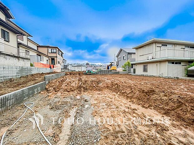 ここから始まる「日常」はご家族にとって大切で貴重な時間。少しでも豊かに、少しでも快適に。ご家族の夢の詰まったお住まいを建築しませんか。(2026.10)