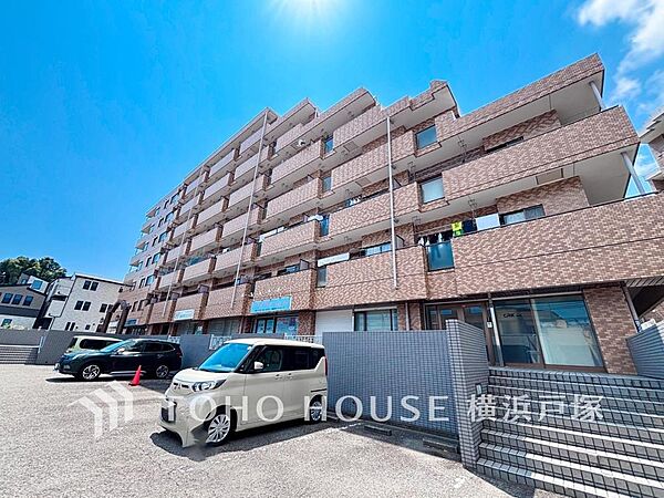 【Appearance】流行に左右されず、将来にわたって価値が継続する「上質」な佇まい。おしゃれな雰囲気や自然の潤い、親しみやすさといった個性を、街に新たな価値をもたらし続ける。