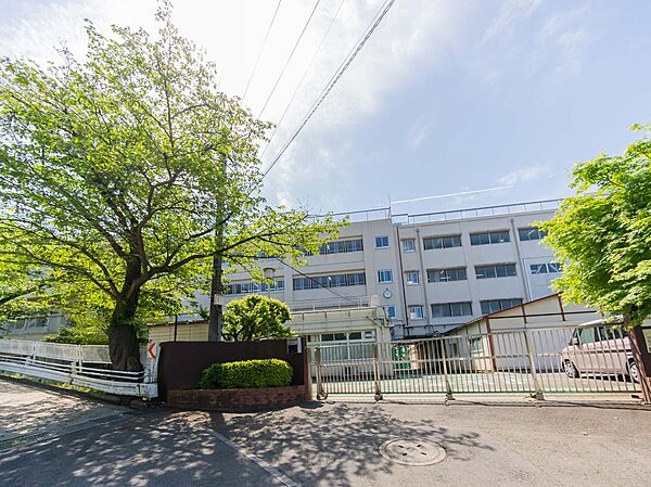 横浜市立都田中学校（550ｍ）