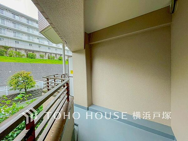 「Balcony」太陽に愛された邸は、陽当り・通風に優れた魅力的で快適さを追求した邸宅でした。ここに住むからこそ意味がある。そんな特別感に浸りながら、毎日をお過ごしして欲しいです 。