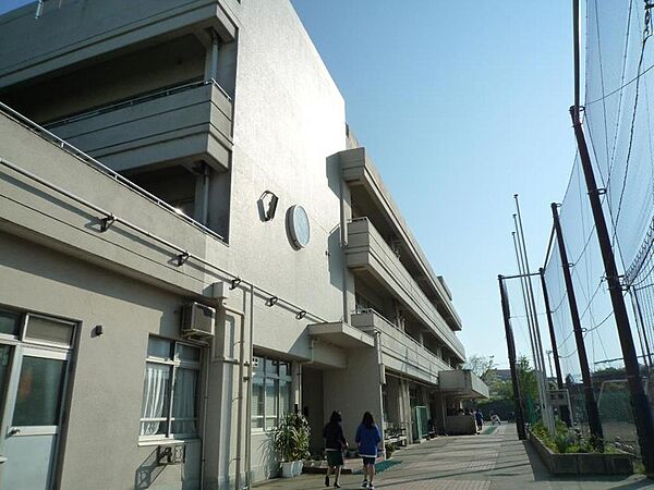 横浜市立平戸中学校（450ｍ）