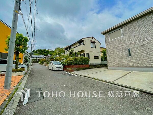 「Appearance」時代の流れに惑わされないシックなカラートーンで街並みに溶け込む外観は、主張し過ぎず、また平凡になり過ぎず絶妙なコントラストで輝きを放ちます。