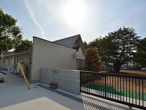 モンテッソーリ教育の中の知育教具を取り入れ、子供の興味と関心にこたえられる教育を行っています。