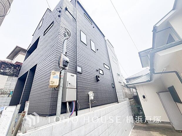 【Appearance】流行に左右されず、将来にわたって価値が継続する「上質」な佇まい。(A号棟 2026年6月撮影)