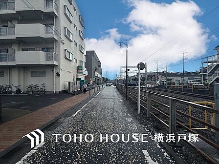 【Frontal road】忙しく過ぎゆく日常を置き去るほど、ゆったりした時間が流れる住環境。