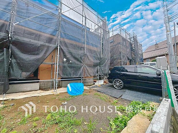 【Appearance】洗練されたデザインが街並みに溶け込み、圧倒的な存在感を放つ外観。(2026年6月)