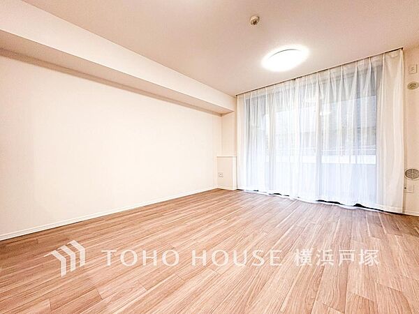 造りこんだ空間演出の妙が生み出す光と質のハーモニーはこの住宅のクオリティの良さを実感させてくれます。