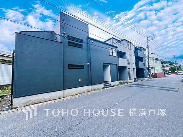 【Appearance】爽やかな青空の下に贅沢なほどに降り注ぐ陽光、豊かな居住性と、クオリティが見事に調和した住空間は、住まうことの喜びを感じさせてくれます。