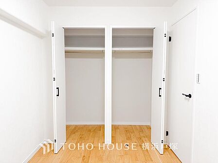 お子様のおもちゃやゴルフバック等、大きなお荷物をお持ちの方や、お荷物が多い方でも安心のスペースです。