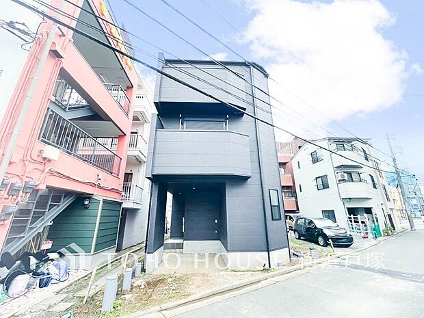 【Appearance】都市の暮らしにフィットする住まい。快適な住空間と利便性を兼ね備え、日々の暮らしをスマートに楽しめる、落ち着いた雰囲気の住空間です。