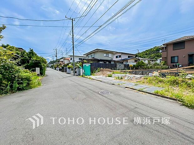 陽光に愛され、家族に包まれた本邸宅は、どんなに月日が経っても【オンリーワン】に輝き続けます。(2026.8)