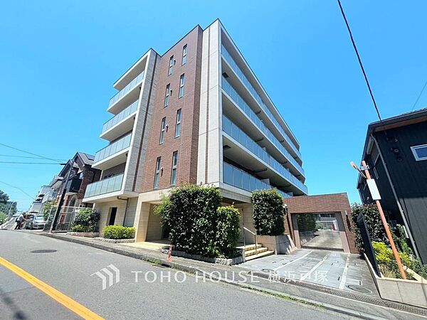 「Appearance」流行に左右されず、将来にわたって価値が継続する「上質」な佇まい。おしゃれな雰囲気や自然の潤い、親しみやすさといった個性を、街に新たな価値をもたらし続ける。