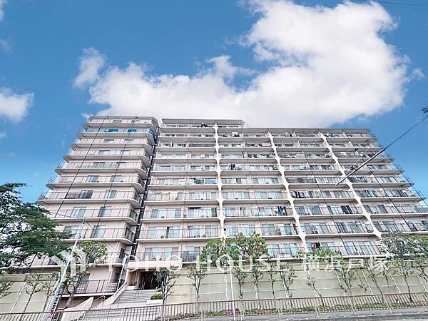 【Appearance】都市の暮らしにフィットする住まい。快適な住空間と利便性を兼ね備え、日々の暮らしをスマートに楽しめる、落ち着いた雰囲気の住空間です。