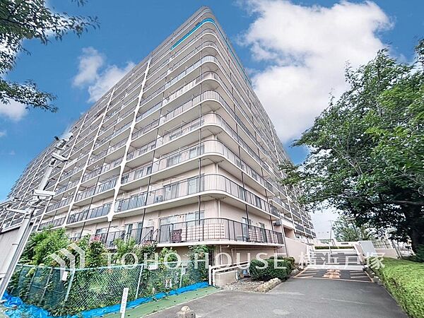 【Appearance】流行に左右されず、将来にわたって価値が継続する「上質」な佇まい。おしゃれな雰囲気や自然の潤い、親しみやすさといった個性を、街に新たな価値をもたらし続ける。