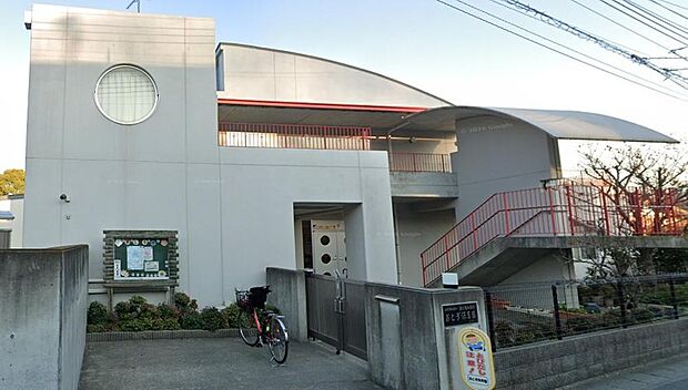 おとぎ保育園まで徒歩圏。自然豊かな環境の中で、一人ひとりの個性を大切にした保育を実践。園庭や多彩な体験活動を通じて、健やかな成長を育む認可保育園です。