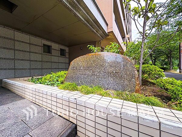 「Appearance」表現された空間は豊かな光と風を纏い、暮らしの時間を豊かにしてくれます。デザインされた空間と競い合うかのような充実した建物設備も家族の時間を彩ってくれることでしょう。