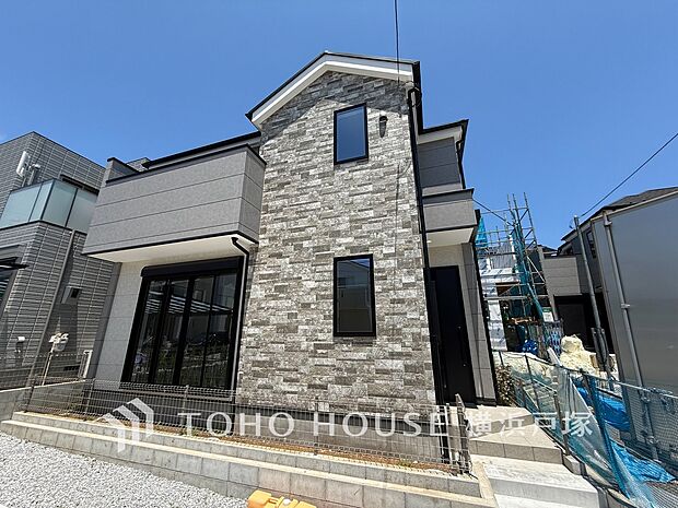 【Appearance】流行に左右されず、将来にわたって価値が継続する「上質」な佇まい。(写真3号棟)