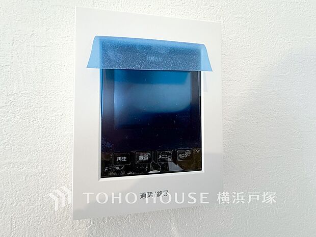 【TVモニタ付きインターホン】誰が来てもわかる様にモニター付きインターホンを設置。快適と安らぎを合わせた優しい設計。