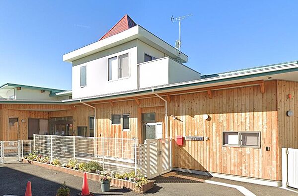 西柴保育園まで約450m。西柴保育園が身近にある、落ち着いた住宅街の住環境。お子様がのびのびと過ごせる環境が整い、子育て世帯にもおすすめのエリアです。