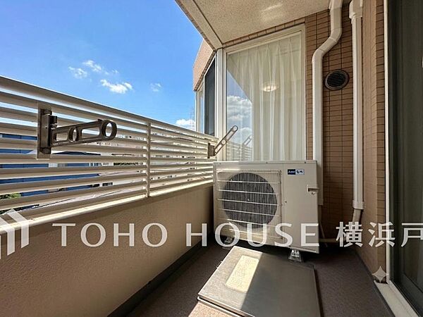 夜空の煌めきや、室内への通風や採光へ一役。ガーデニング等も充分に楽しめる広さを確保しております。