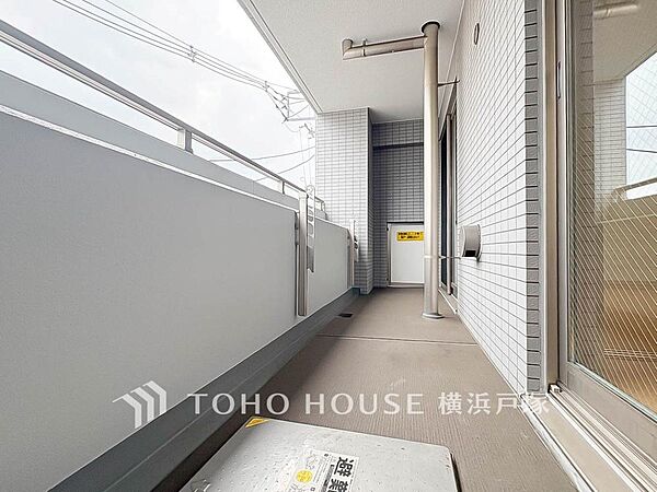 夜空の煌めきや、室内への通風や採光へ一役。ガーデニング等も充分に楽しめる広さを確保しております。