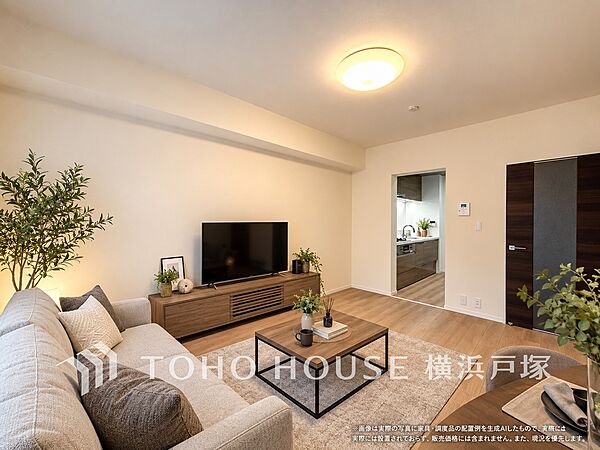 【Living room】光と風が溢れる開放的なリビングダイニングには自然と家族みんなが集まってきます。明るく穏やかな空気の中で飲んだり、食べたり、笑ったり。