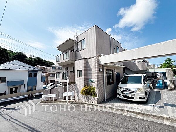 【Appearance】時をこえて輝く美しさ。洗練されたデザインが街並みに溶け込み、圧倒的な存在感を放つ外観