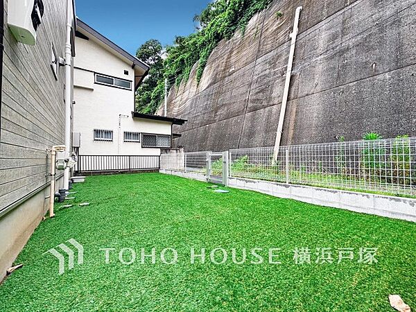 ここに住まう方々へ余すこと無く太陽の恵みを届けられるように計画・設計されております。