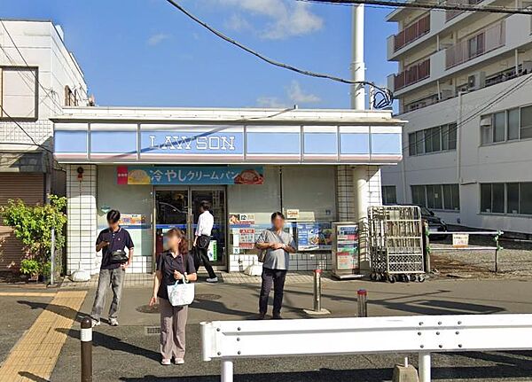 ローソン西横浜駅前店まで約262m