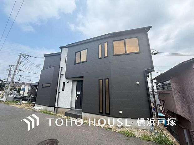 【Appearance】シンプルながらも細部にこだわった外観設計。住む人の感性を満たす、スタイリッシュな外観。