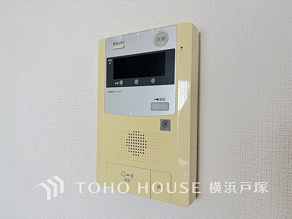 【インターホン】安心をカタチに、誰が来てもわかる様にインターホンを設置。快適と安らぎを合わせた優しい設計。