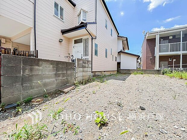 建物の居住性に拘った邸宅は、「落ち着き」と「安らぎ」と「快適」を実現してくれます。(2026.7)