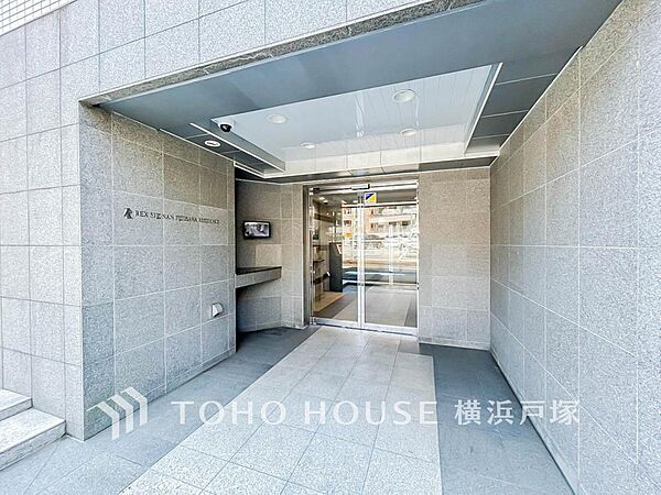 エントランスを拡大表示