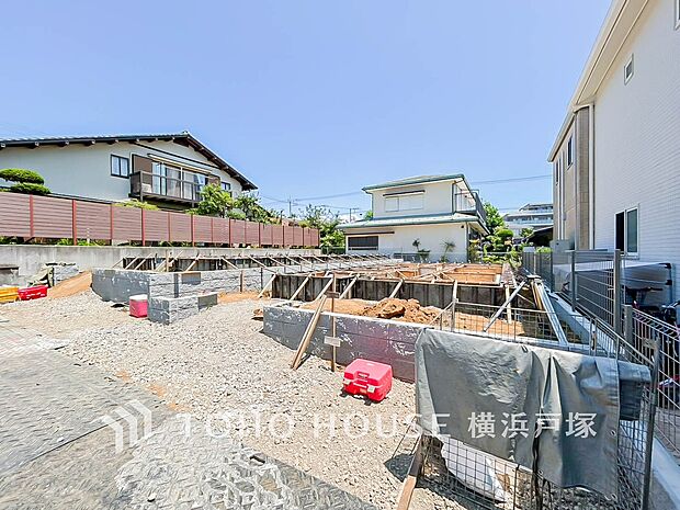 単に見た目や質感の良さだけではなく、建物の基礎や構造といった、目には見えにくい部分にもこだわります。住まいの本質の部分から、住み心地や安全性を見つめ直しました。(2026.7)