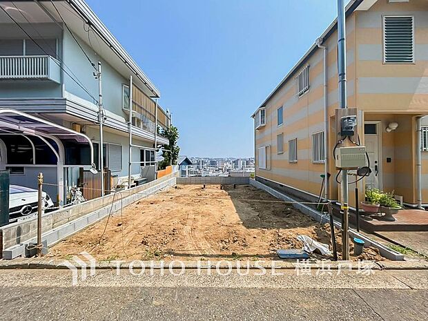 陽当たり良好な閑静住宅街の地で、心休まる瞬間が愛着を育む。(2026年7月)